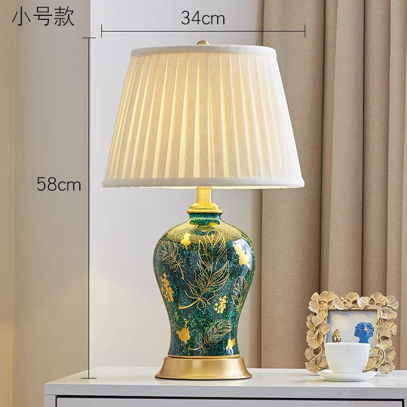 Lampe de chevet luxe à motif 34cm large x 58cm haut - Abat jour plissé