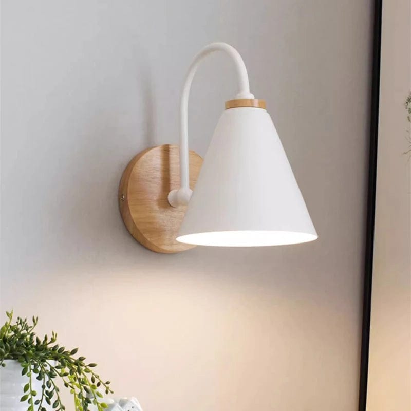 Lampe de chevet murale blanche