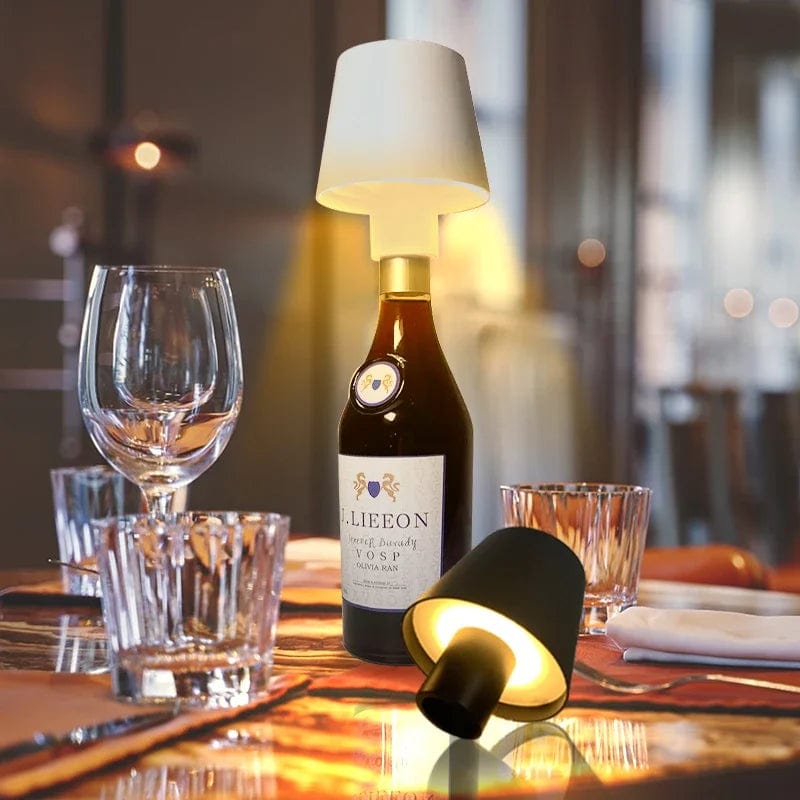 Lampe de chevet sur bouteille