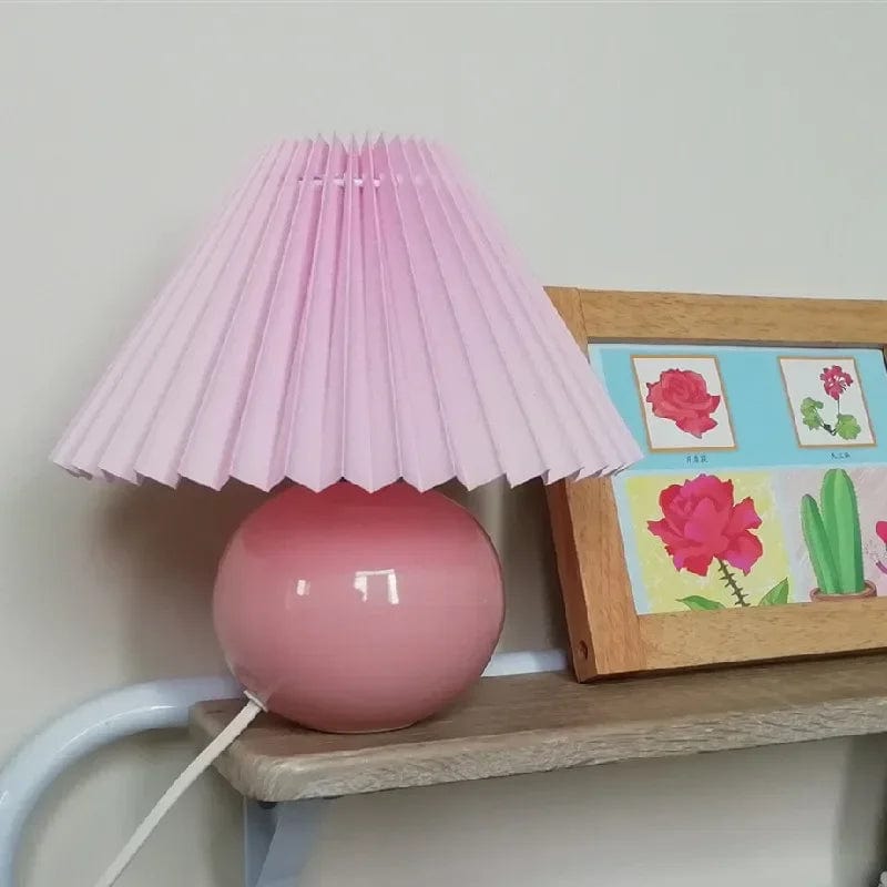 Lampe de chevet vintage en rotin Rose et abat-jour rose