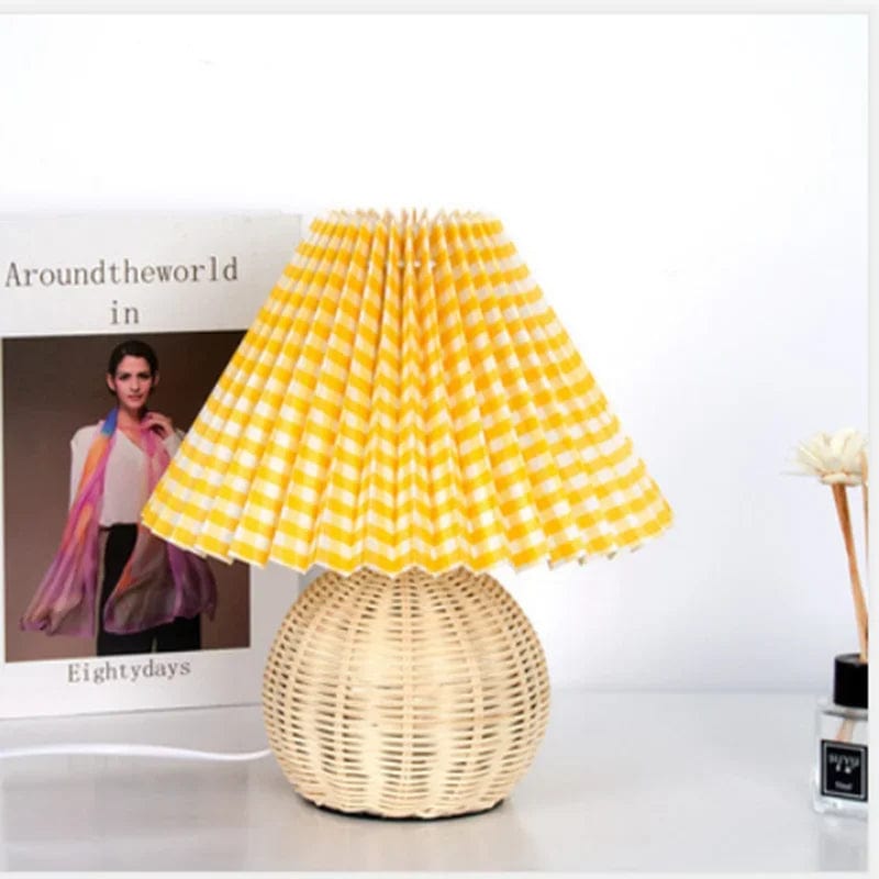 Lampe de chevet vintage en rotin Rotin et abat-jour jaune